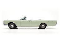 The Classic Motor Company - 1967 Lincoln Continental 7Y86G806920 - Cameo Green - Studio